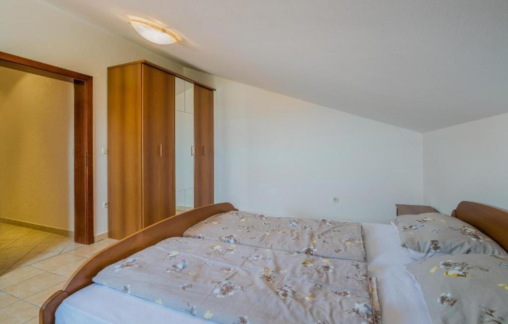 B&B Dujmovic Malinska Ruang foto