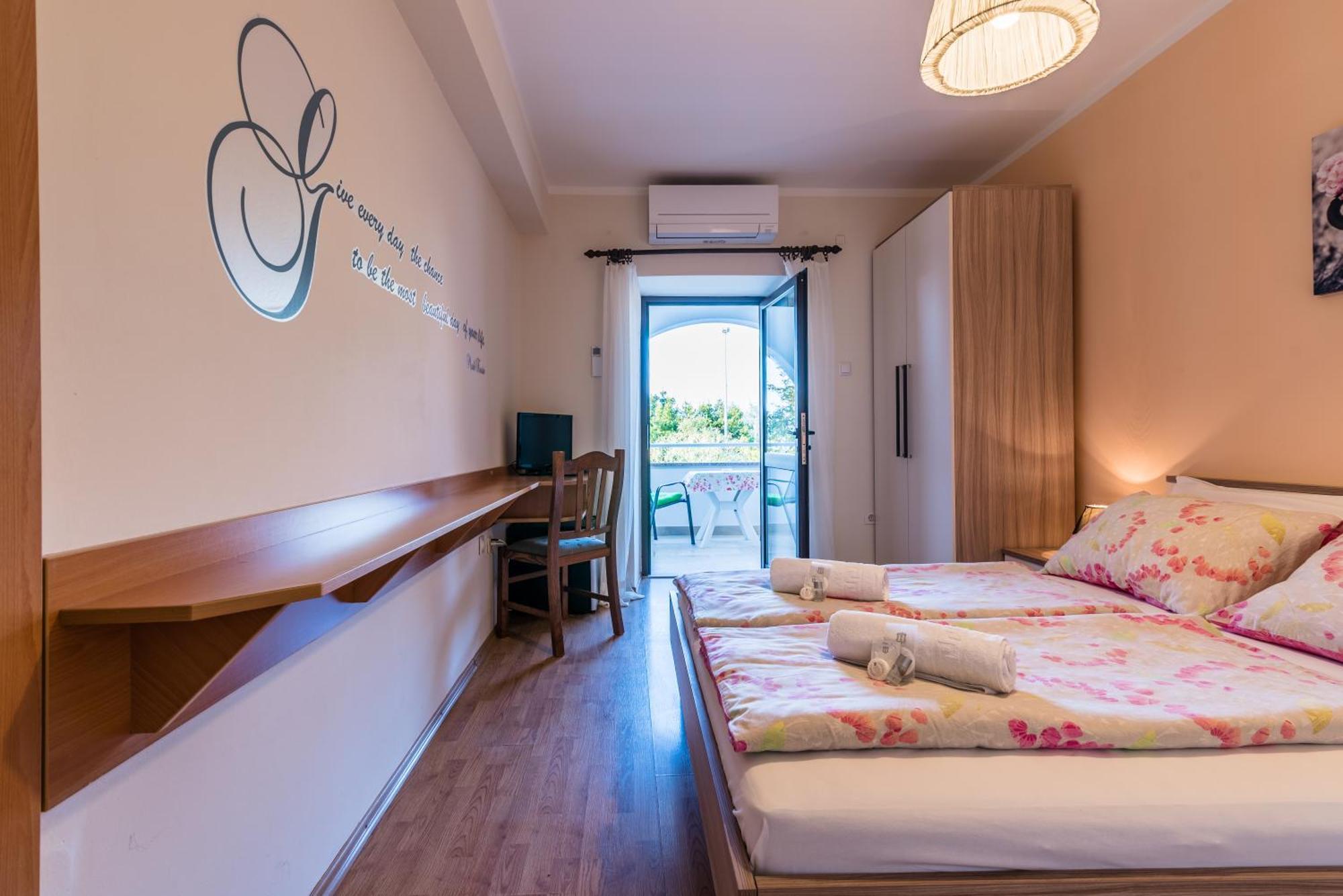 B&B Dujmovic Malinska Ruang foto