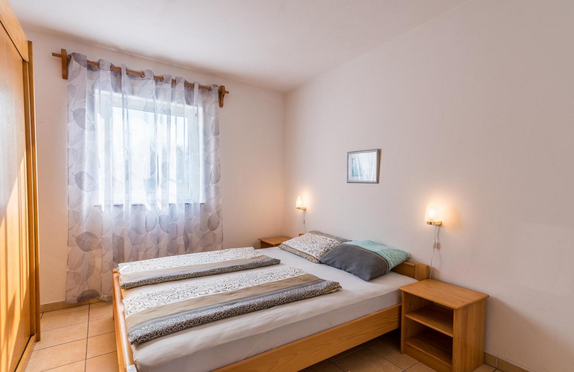 B&B Dujmovic Malinska Ruang foto